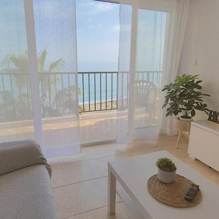 Apartamento Con Piscina En La Primera Linea De Playa De Fuengirola Luaran gambar