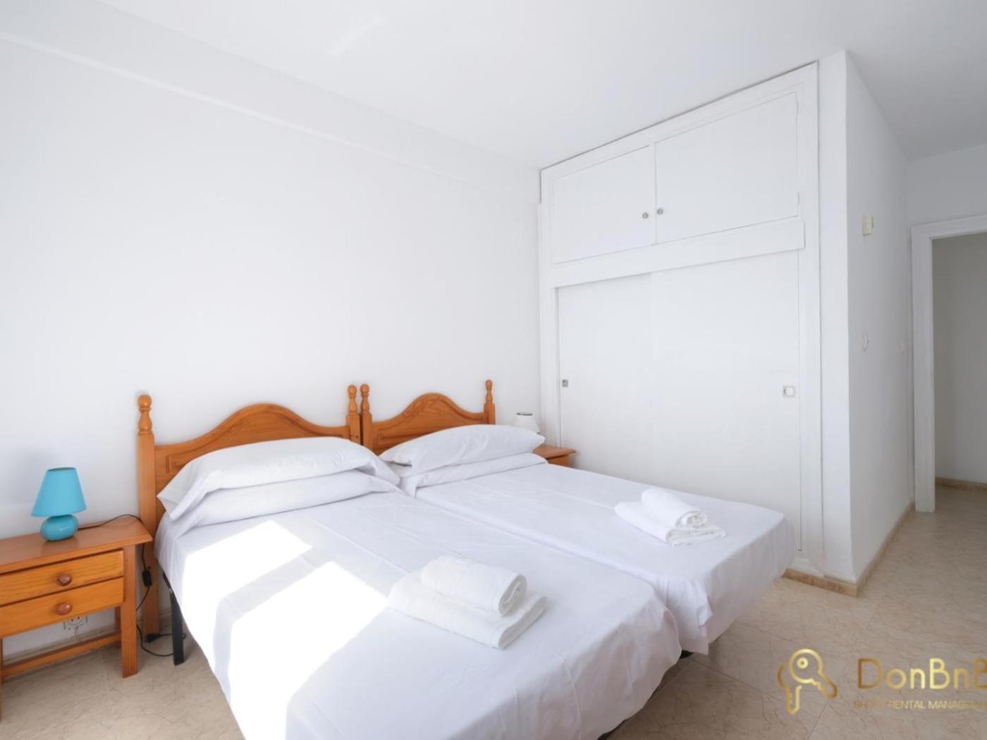 Apartamento Con Piscina En La Primera Linea De Playa De Fuengirola Bilik gambar