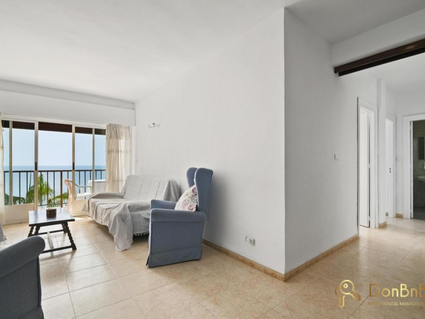 Apartamento Con Piscina En La Primera Linea De Playa De Fuengirola Bilik gambar
