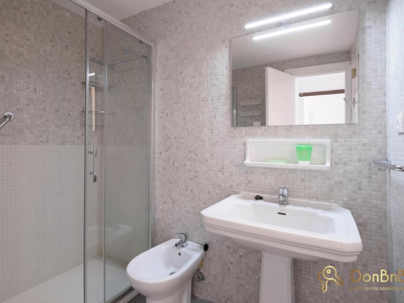 Apartamento Con Piscina En La Primera Linea De Playa De Fuengirola Bilik gambar
