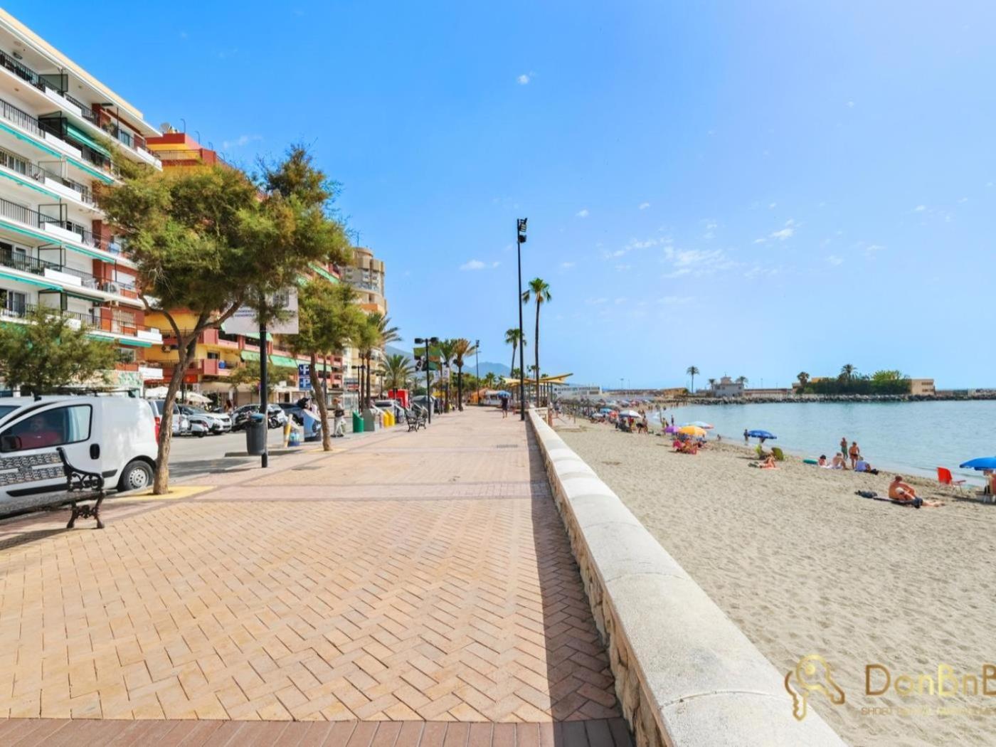 Apartamento Con Piscina En La Primera Linea De Playa De Fuengirola Bilik gambar