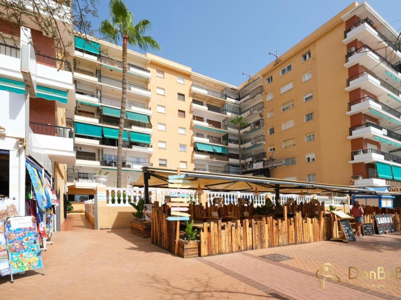 Apartamento Con Piscina En La Primera Linea De Playa De Fuengirola Bilik gambar