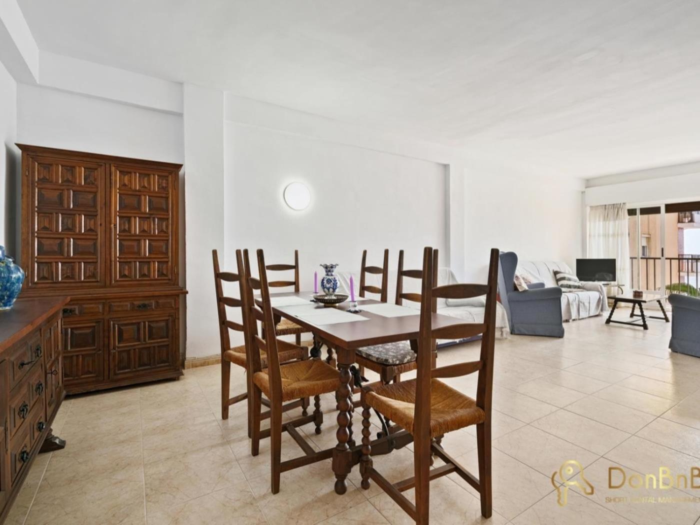 Apartamento Con Piscina En La Primera Linea De Playa De Fuengirola Bilik gambar