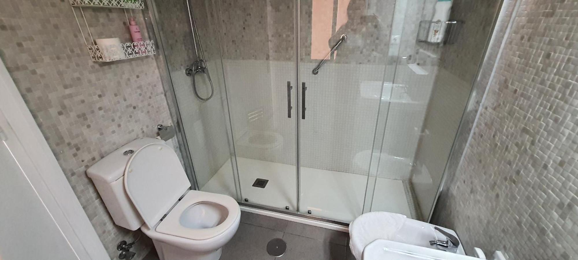 Apartamento Con Piscina En La Primera Linea De Playa De Fuengirola Luaran gambar