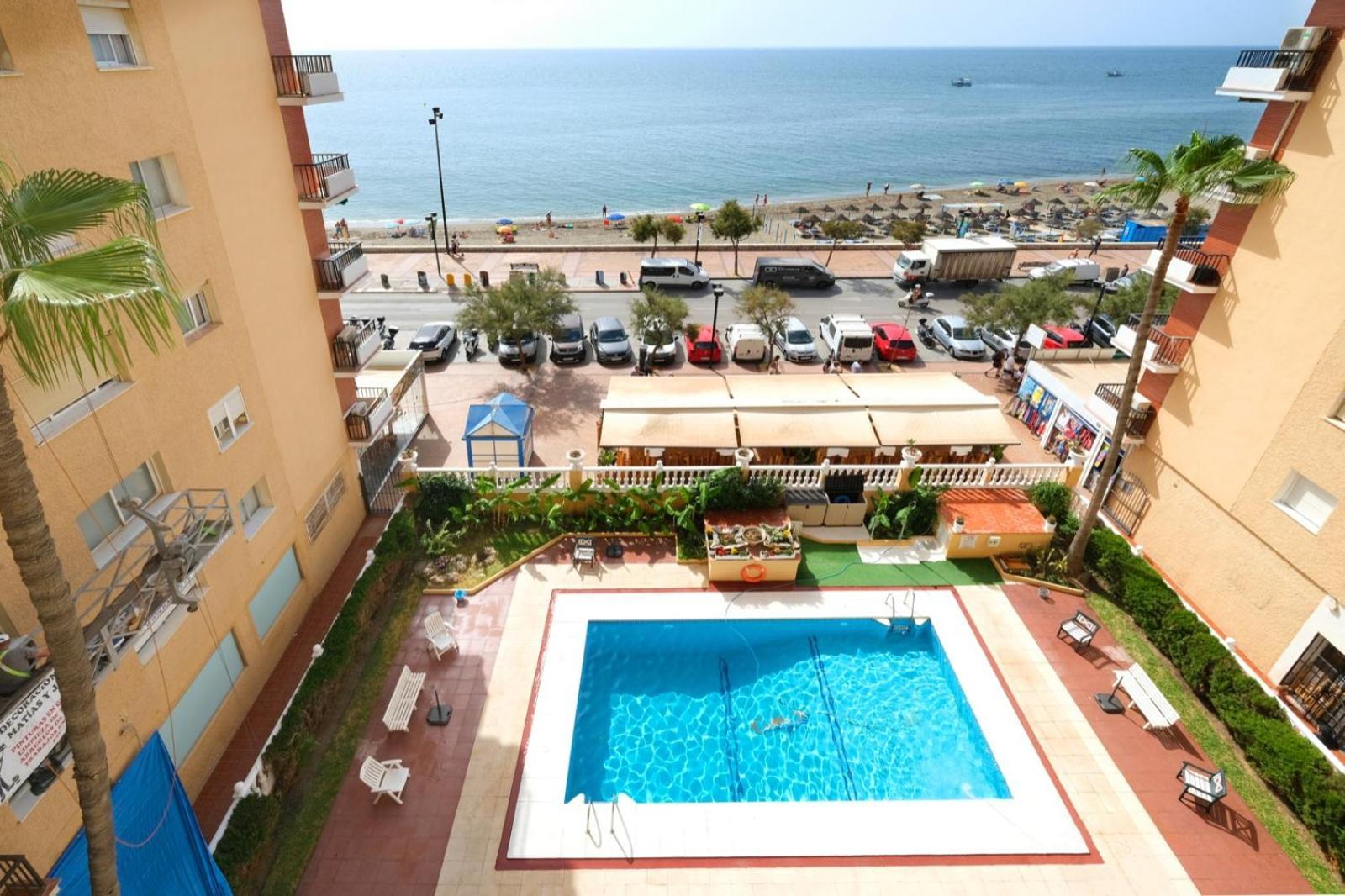 Apartamento Con Piscina En La Primera Linea De Playa De Fuengirola Luaran gambar