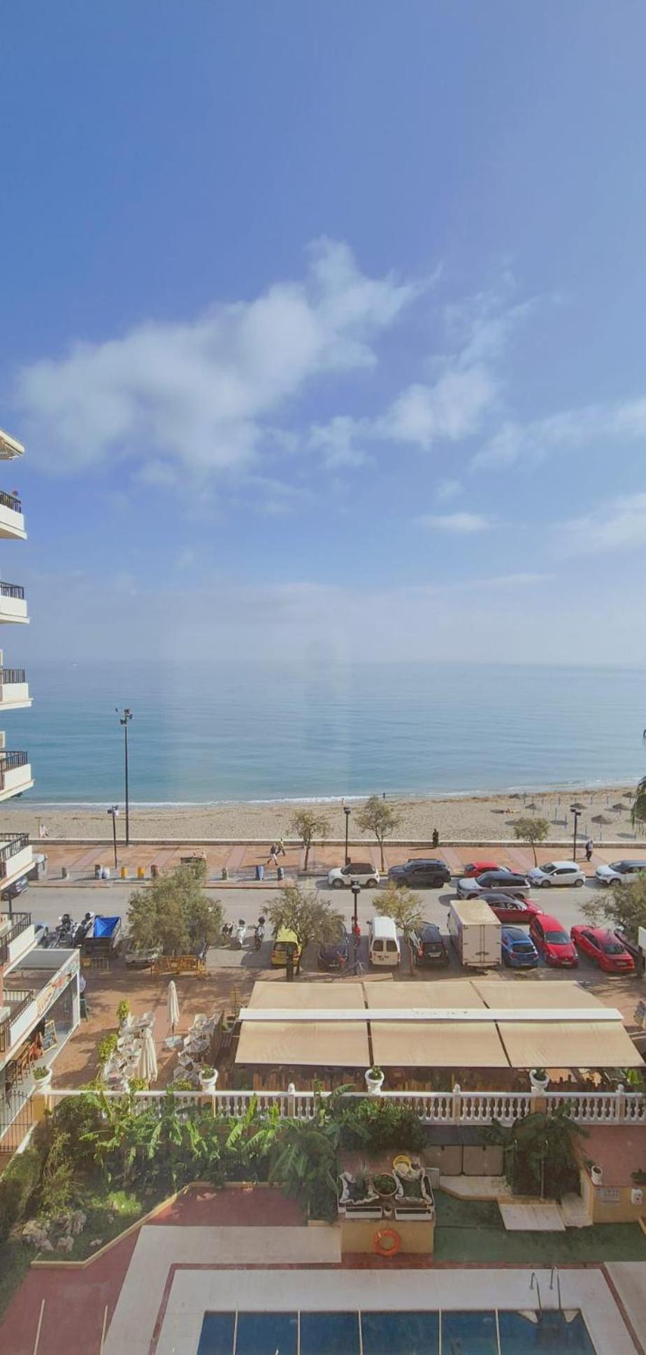 Apartamento Con Piscina En La Primera Linea De Playa De Fuengirola Luaran gambar