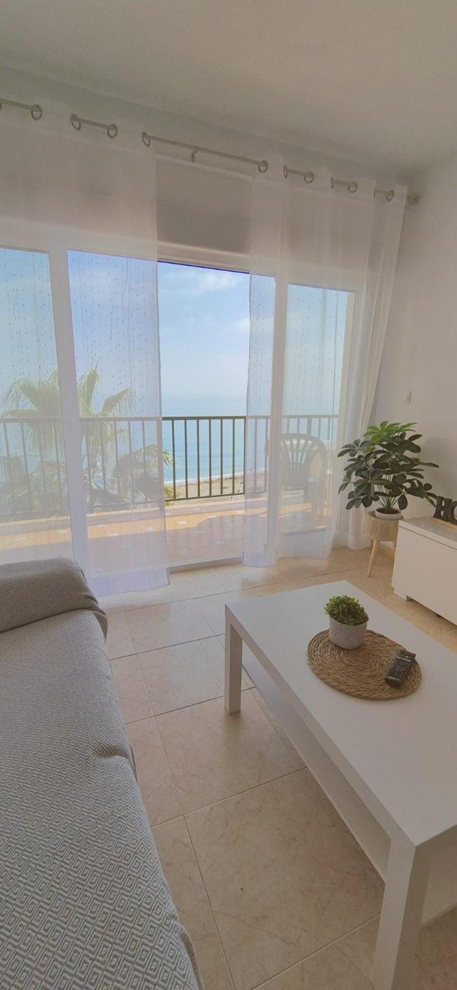 Apartamento Con Piscina En La Primera Linea De Playa De Fuengirola Luaran gambar